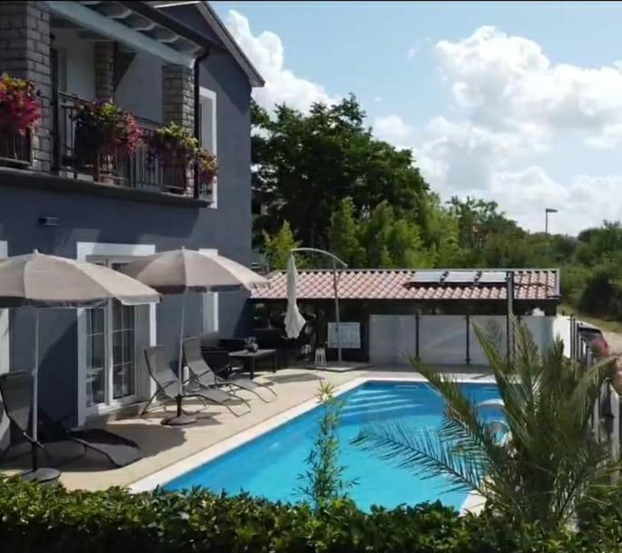 Lavanda House With Apartments Буйе Екстериор снимка