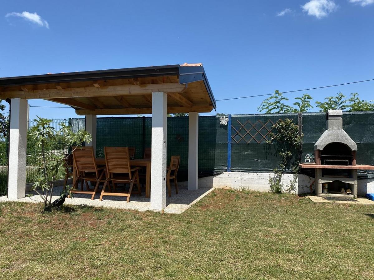 Lavanda House With Apartments Буйе Екстериор снимка