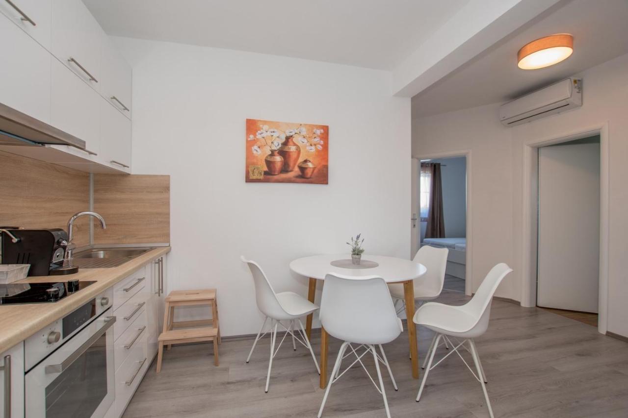 Lavanda House With Apartments Буйе Екстериор снимка