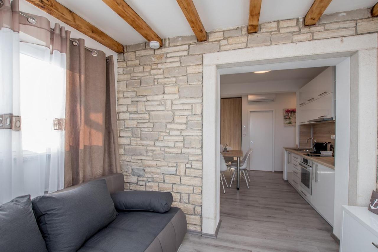 Lavanda House With Apartments Буйе Екстериор снимка